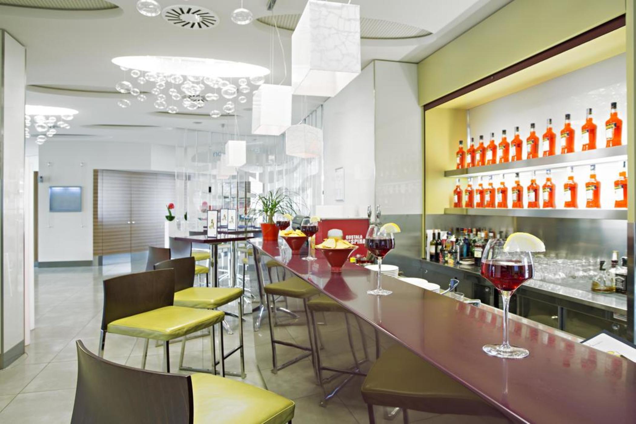 Novotel Salerno Est Arechi Bagian luar foto