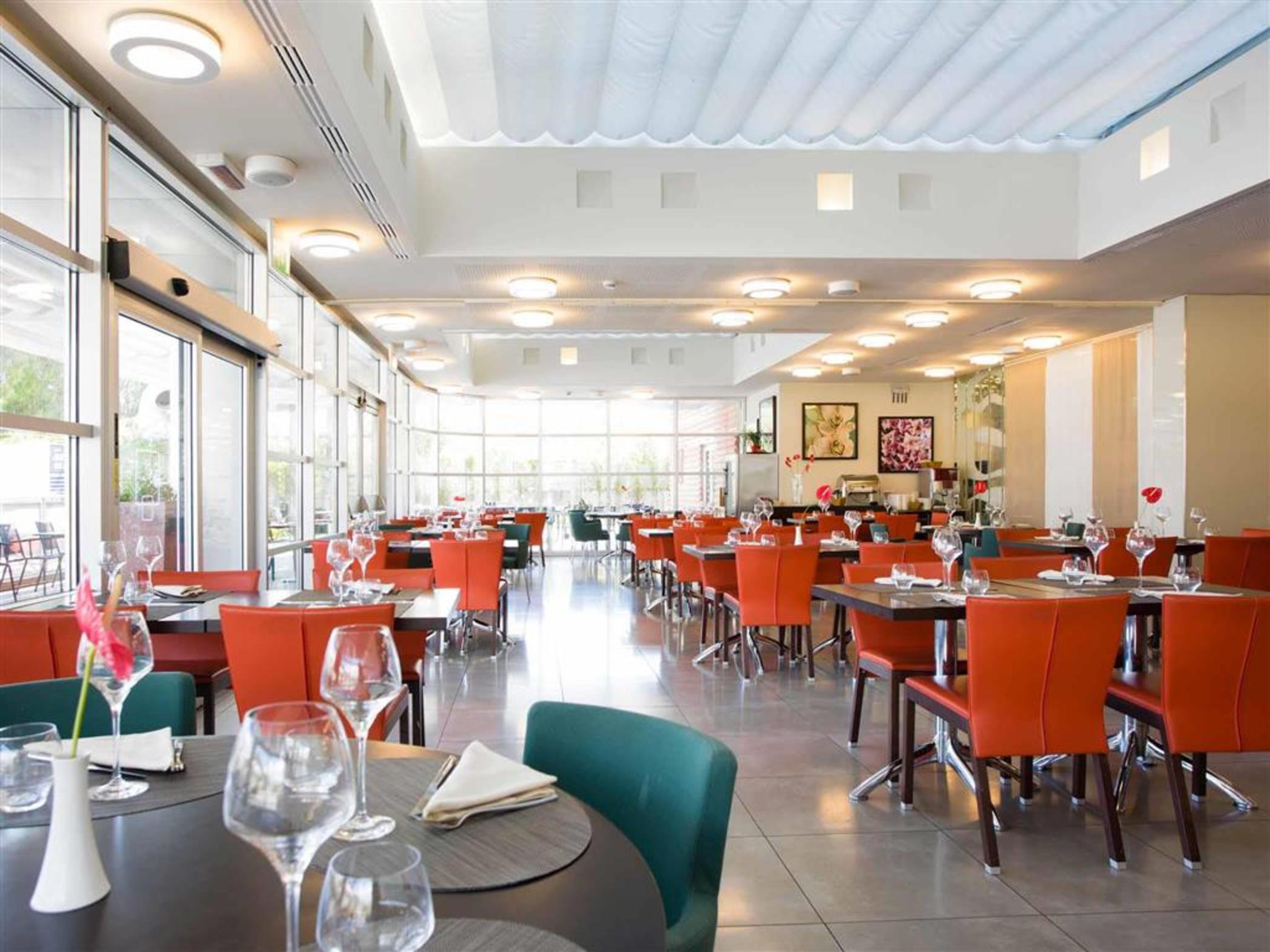 Novotel Salerno Est Arechi Bagian luar foto