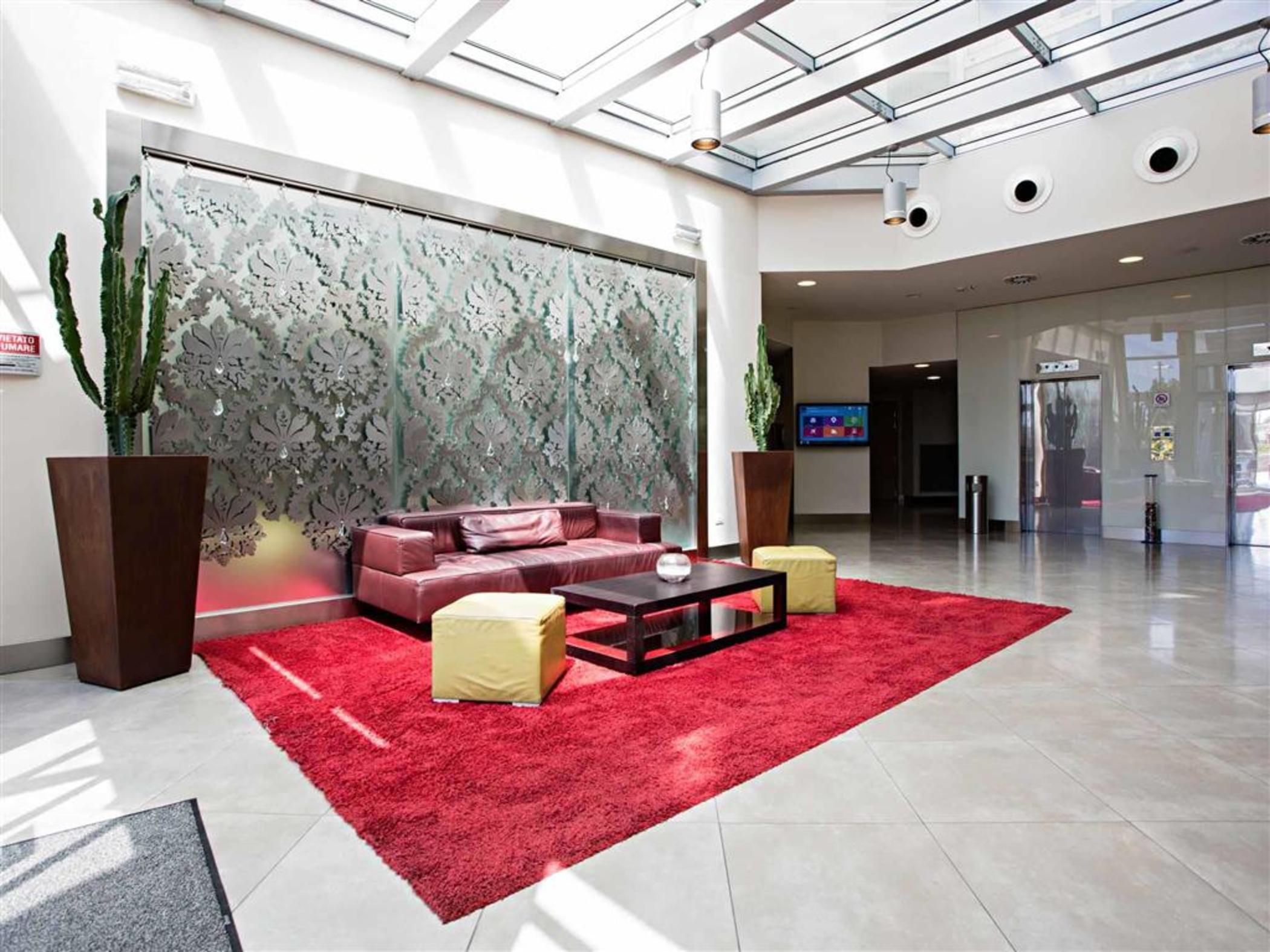 Novotel Salerno Est Arechi Bagian luar foto