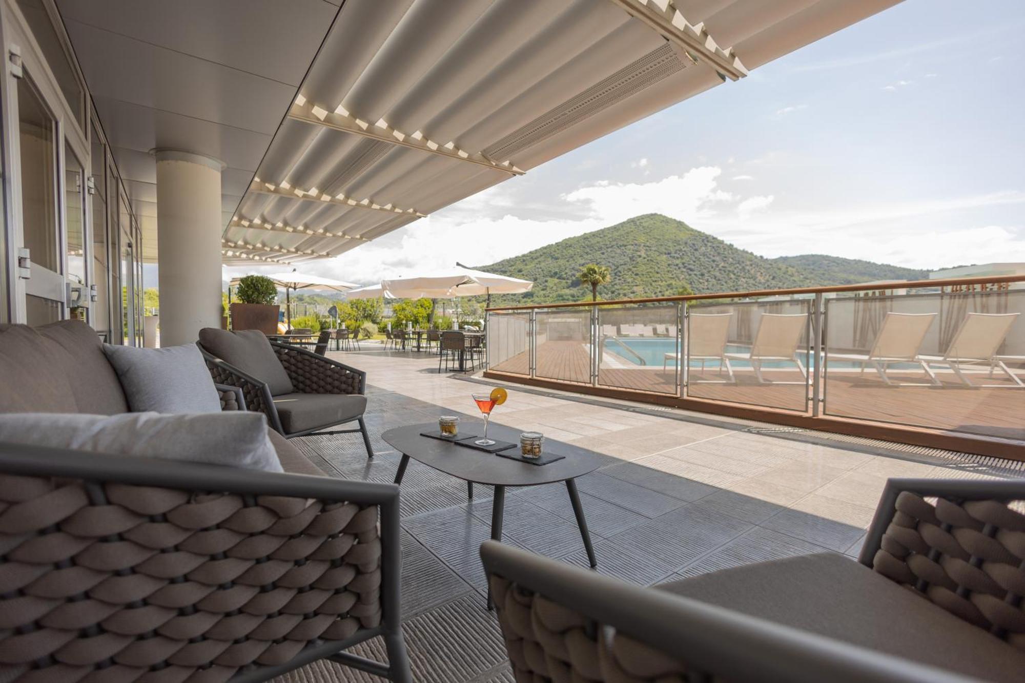 Novotel Salerno Est Arechi Bagian luar foto